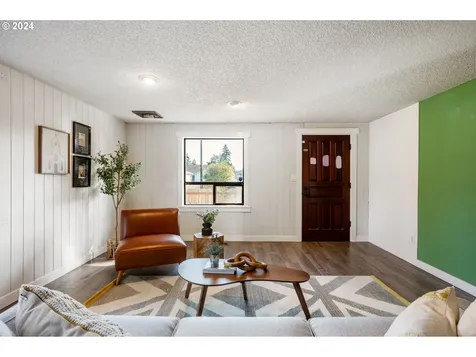 753 SE 141st Avenue Portland OR 97233