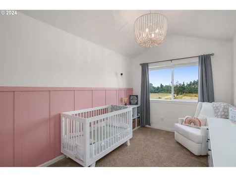 320 W Dixon Drive Newberg OR 97132