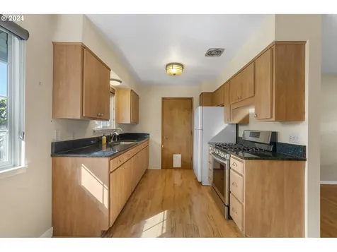 11860 Sw King George Drive Portland OR 97224