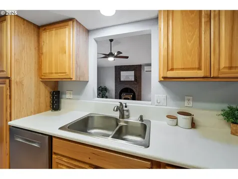 15804 NE 6th Circle Vancouver WA 98684