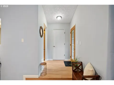 15804 NE 6th Circle Vancouver WA 98684