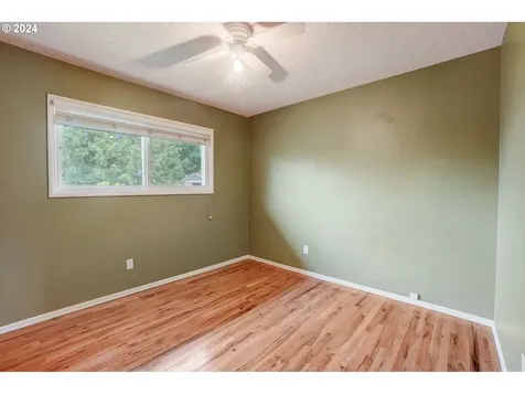 880 Nw Cascade Court Gresham OR 97030