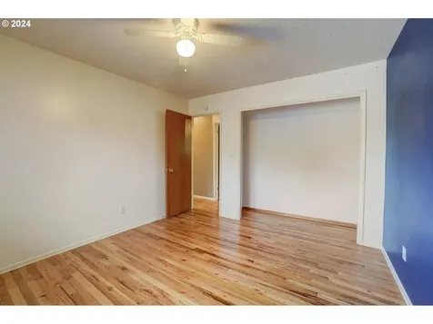 880 Nw Cascade Court Gresham OR 97030