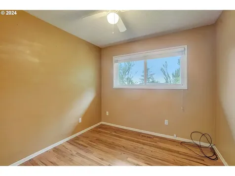 880 Nw Cascade Court Gresham OR 97030