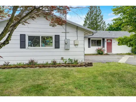 880 Nw Cascade Court Gresham OR 97030