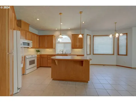 2403 Gardenia Street Forest Grove OR 97116