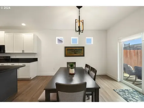 1935 Cleveland Street North Bend OR 97459