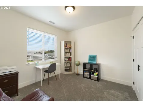 1935 Cleveland Street North Bend OR 97459