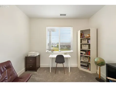 1935 Cleveland Street North Bend OR 97459
