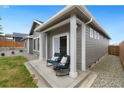 1935 Cleveland Street North Bend OR 97459