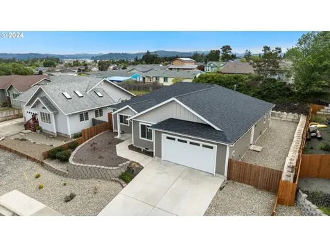 1935 Cleveland Street North Bend OR 97459