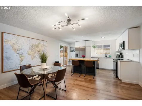 8910 N Endicott Avenue Portland OR 97217