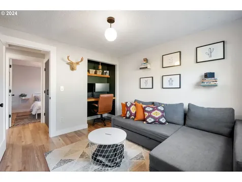 8910 N Endicott Avenue Portland OR 97217