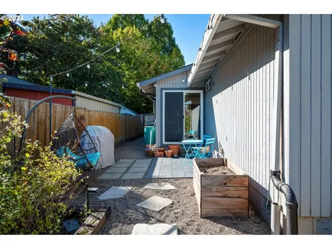 8910 N Endicott Avenue Portland OR 97217