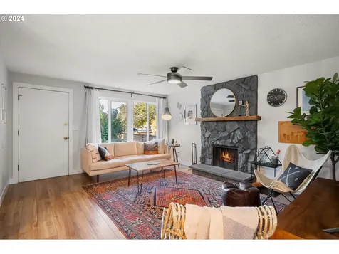 8910 N Endicott Avenue Portland OR 97217