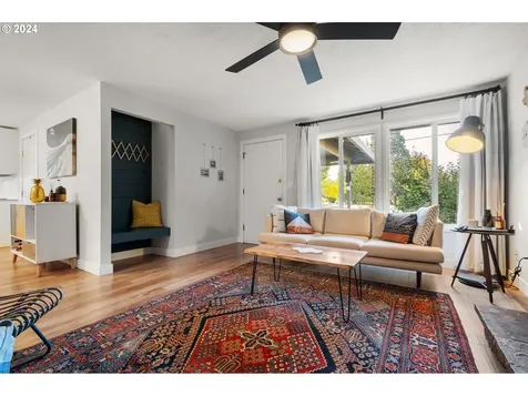 8910 N Endicott Avenue Portland OR 97217
