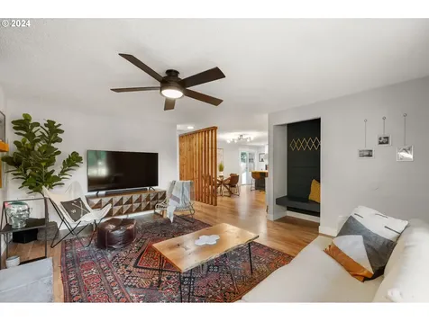 8910 N Endicott Avenue Portland OR 97217