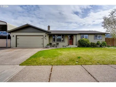 581 Laksonen Loop Springfield OR 97478