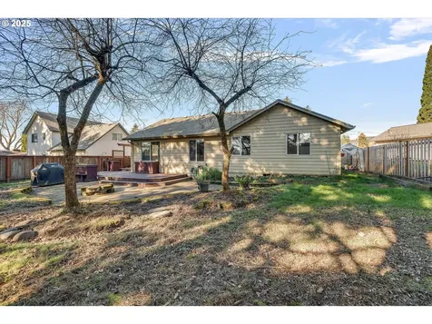 1104 N Hadley Road Newberg OR 97132