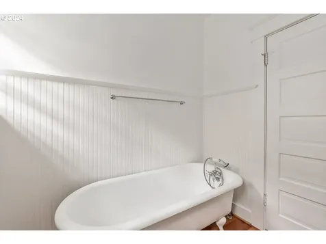 1715 Se 46th Avenue Portland OR 97215