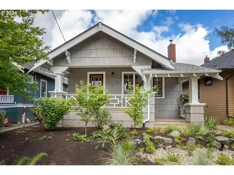 1715 Se 46th Avenue Portland OR 97215