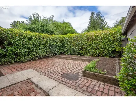 1715 Se 46th Avenue Portland OR 97215
