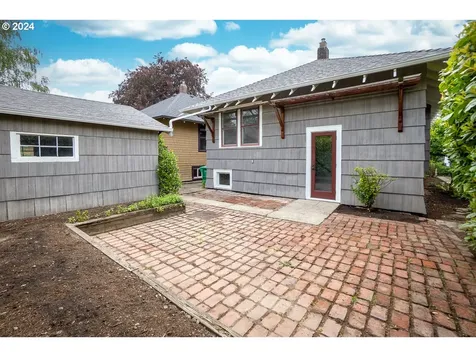 1715 Se 46th Avenue Portland OR 97215