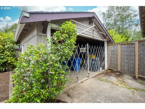 1715 Se 46th Avenue Portland OR 97215