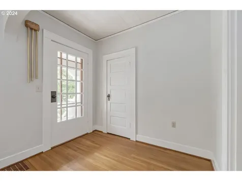 1715 Se 46th Avenue Portland OR 97215