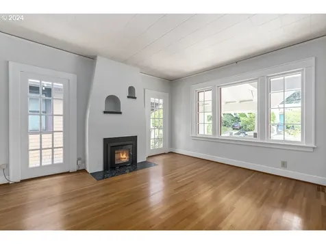 1715 Se 46th Avenue Portland OR 97215