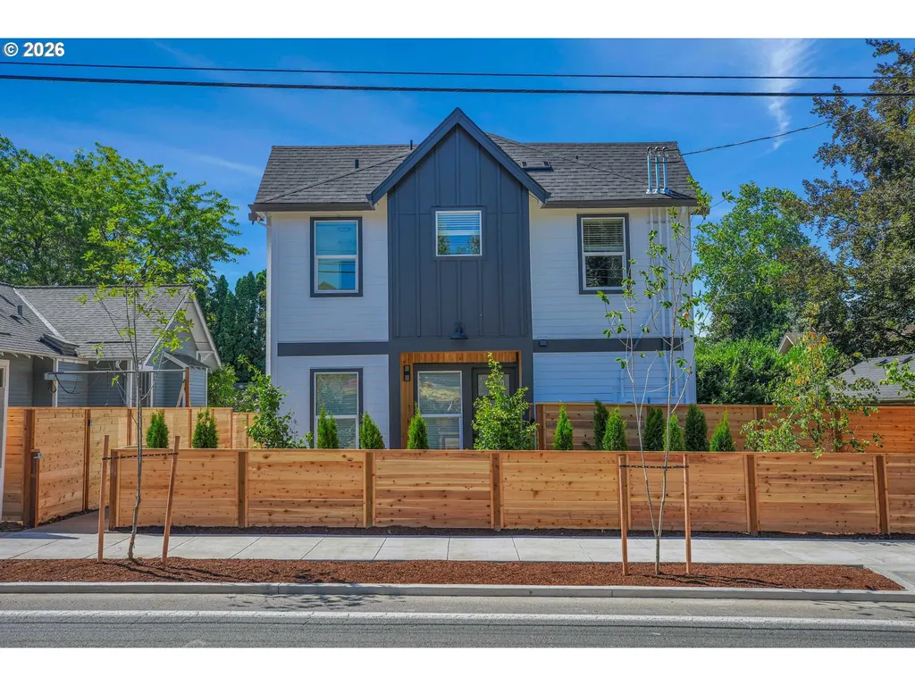8428 E Burnside Street Portland OR 97216