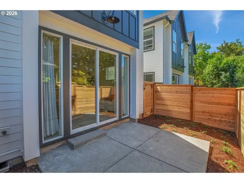 8428 E Burnside Street Portland OR 97216