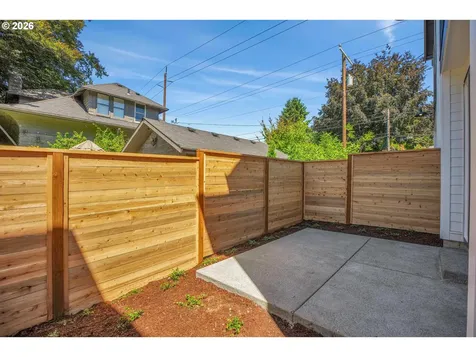 8428 E Burnside Street Portland OR 97216
