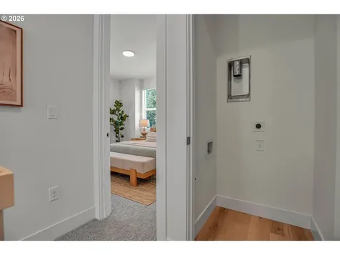 8428 E Burnside Street Portland OR 97216