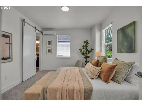 8428 E Burnside Street Portland OR 97216