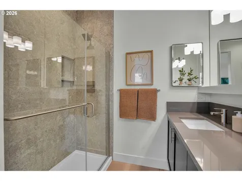 8428 E Burnside Street Portland OR 97216
