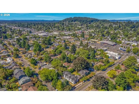 8428 E Burnside Street Portland OR 97216
