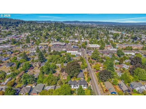 8428 E Burnside Street Portland OR 97216