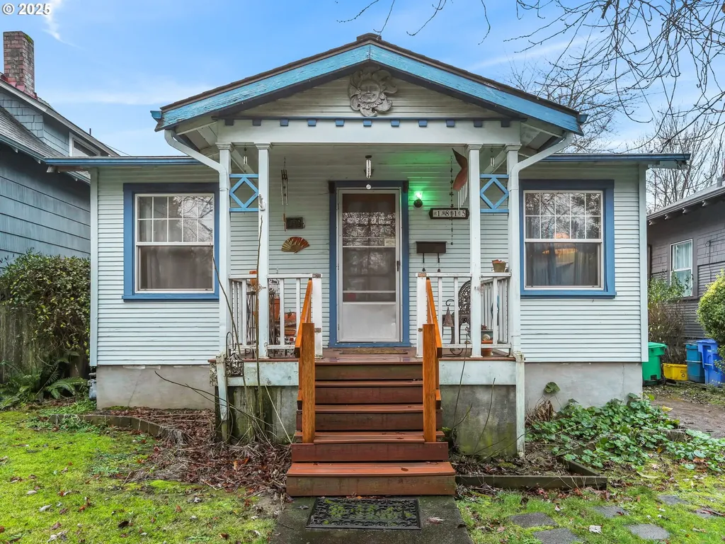 1815 SE 51st Avenue Portland OR 97215