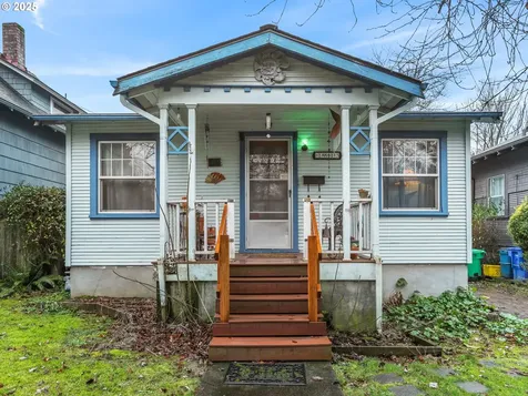 1815 SE 51st Avenue Portland OR 97215