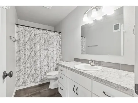 410 Sunset Court Amity OR 97101