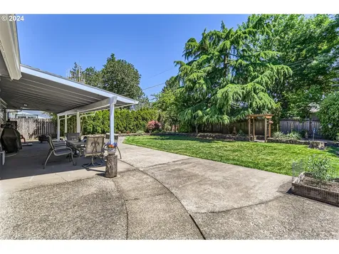482 Ne 18th Avenue Hillsboro OR 97124