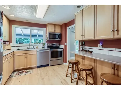 482 Ne 18th Avenue Hillsboro OR 97124