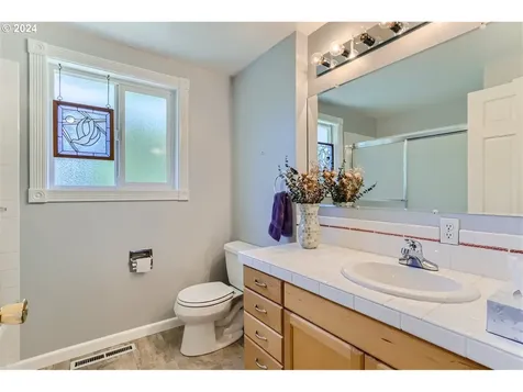 482 Ne 18th Avenue Hillsboro OR 97124