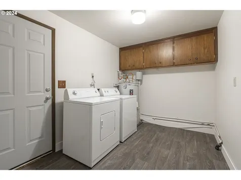 4910 SW Vesta Street Portland OR 97219