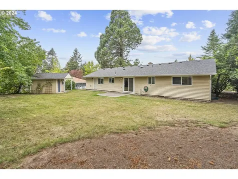 4910 SW Vesta Street Portland OR 97219