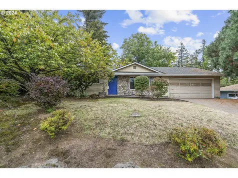 4910 SW Vesta Street Portland OR 97219