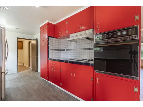 4910 SW Vesta Street Portland OR 97219