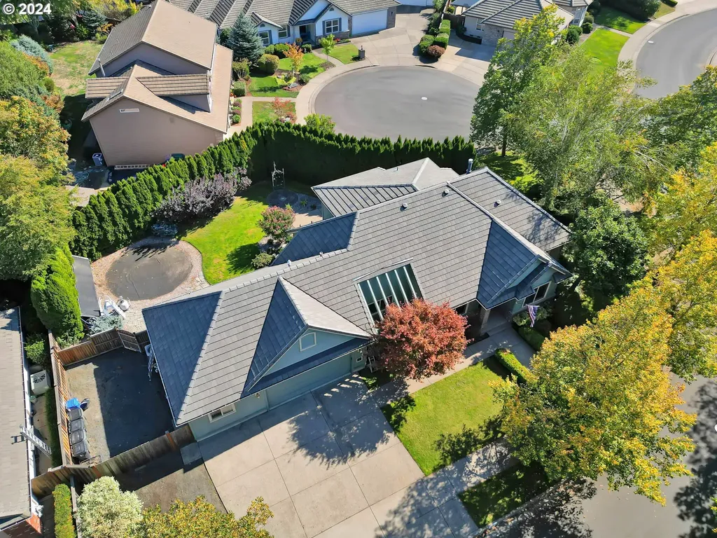 3183 Wolf Meadows Lane Eugene OR 97408