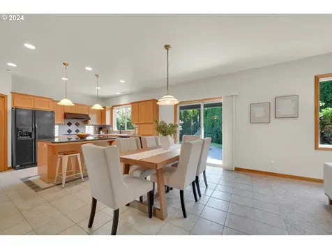 3183 Wolf Meadows Lane Eugene OR 97408